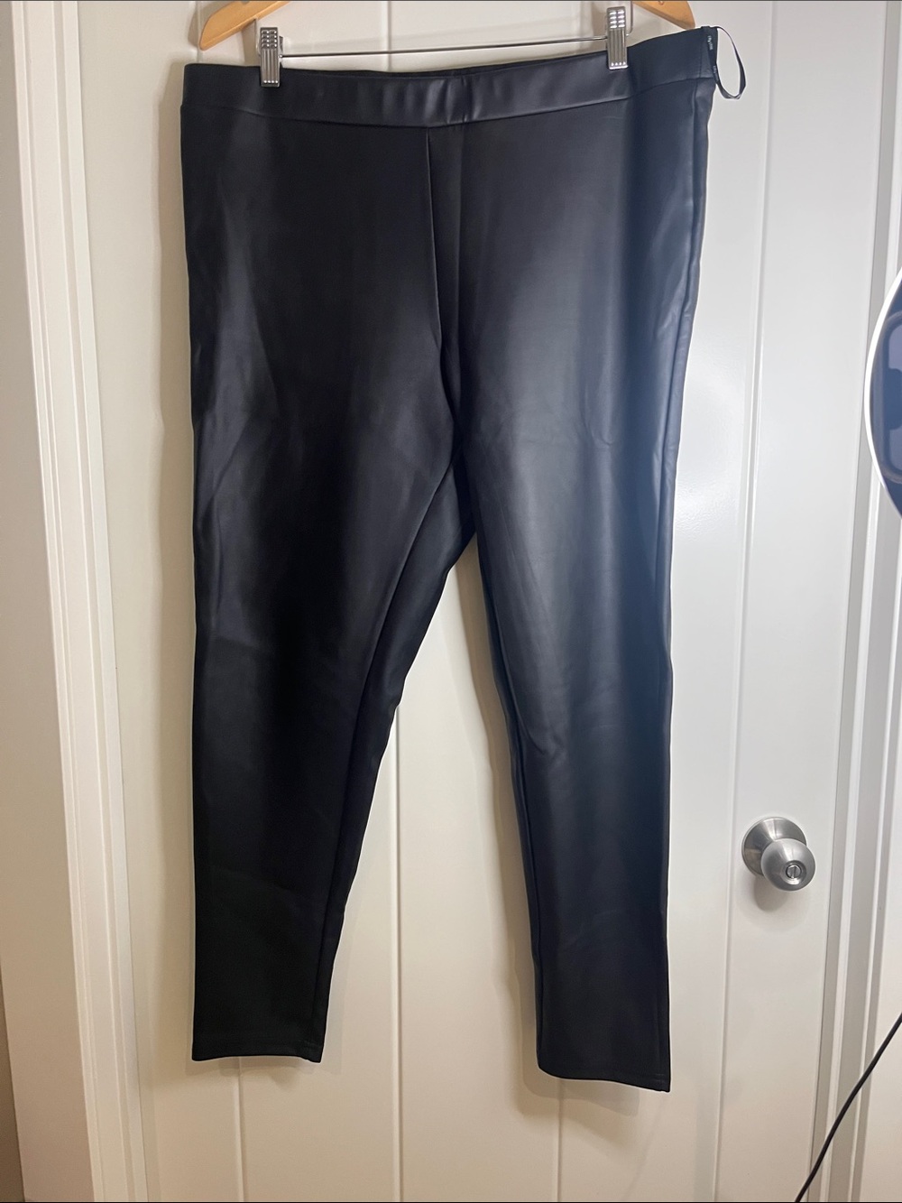 City Chic Black Faux Leather Jeggings - Pull-On Stretch